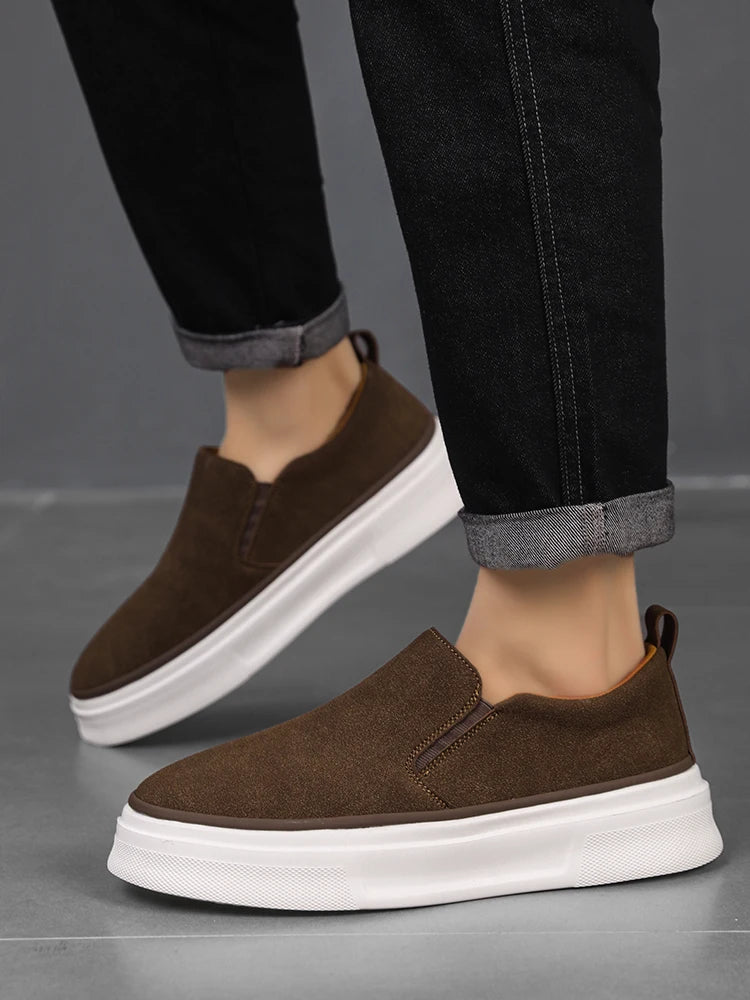 Men's Low Top Sneakers Lightweight Non-Slip Comfort Causal Walking Shoes for Male